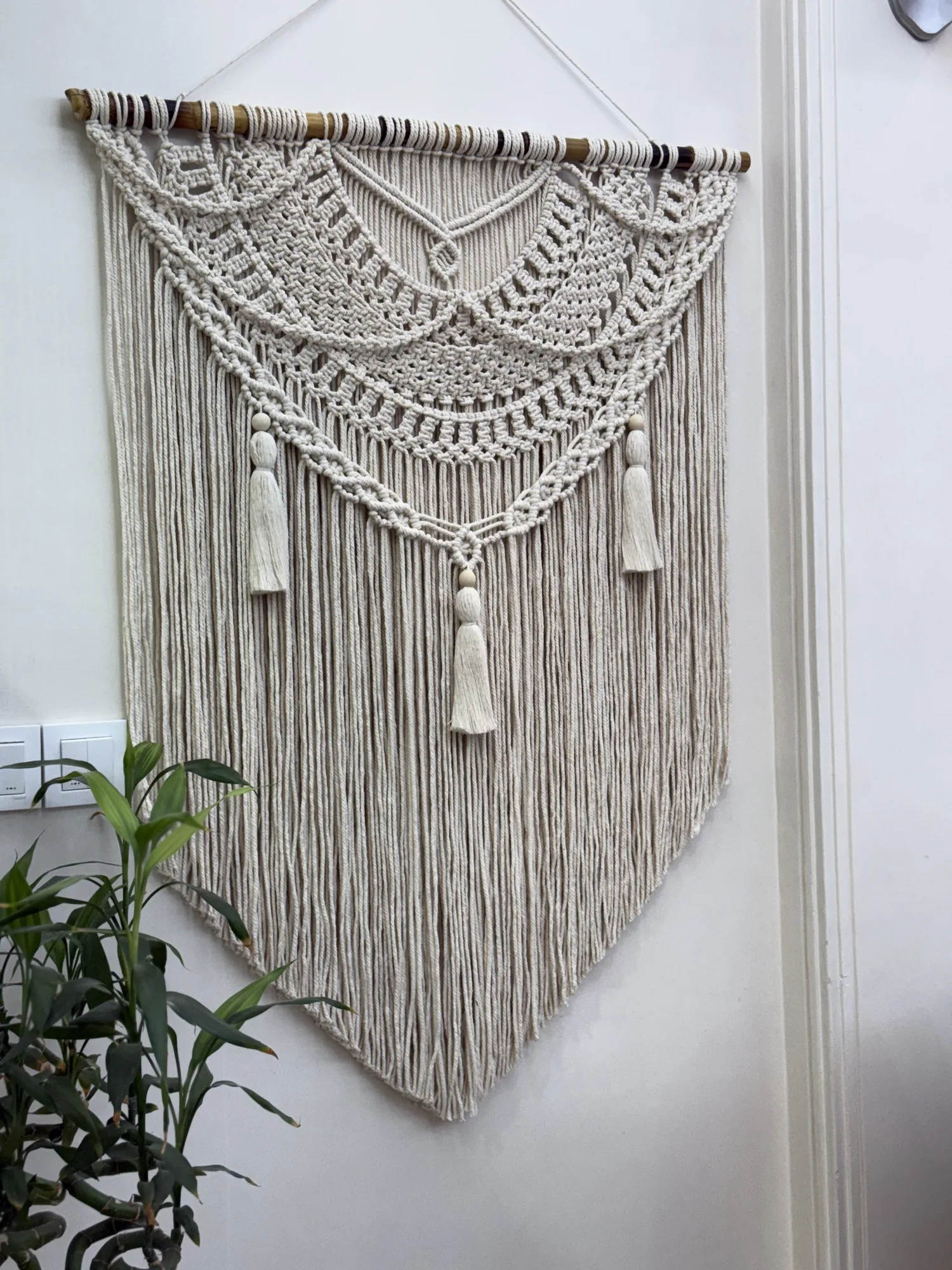 دیوارکوب مکرومه